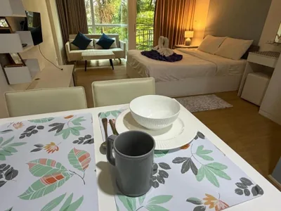 OZONE Renovated Studio With an Incredible View – 사진 13